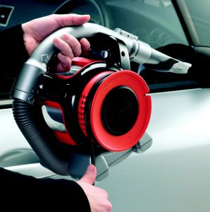 Aspirateur voiture intérieur et extérieur Black et Decker PAD1200-XJ