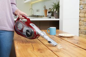 Aspirateur à main détachable balai transparent Black et Decker SVFV3250LR