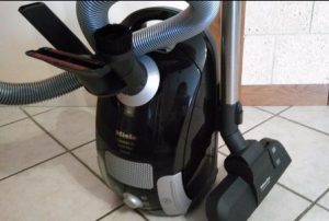 Aspirateur Miele Compact C1 Black Pearl EcoLine test