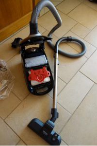 Aspirateur avec sac MIELE Compact C1 EcoLine Noir