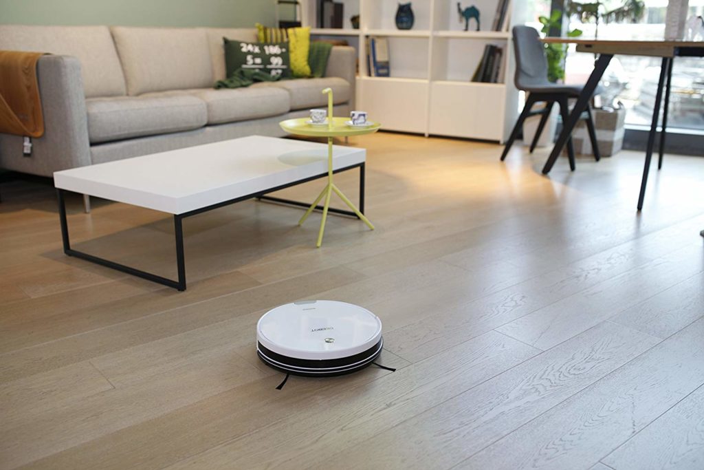 deebot-m82-surparquet