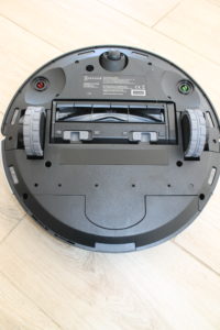 dessous-de-laspirateur-ecovacs-deebot-x1-plus